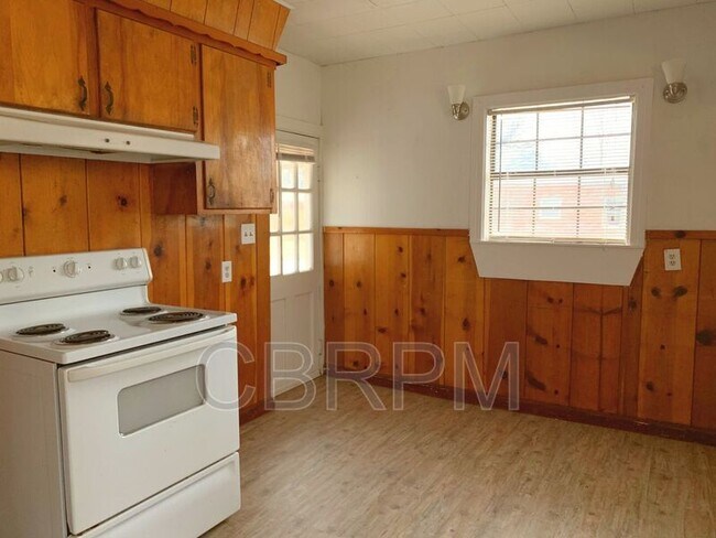 Photo - 2123 30th St