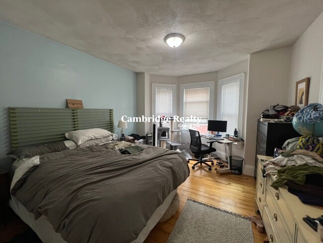 Building Photo - 15 Hudson St Unit 1 Rental