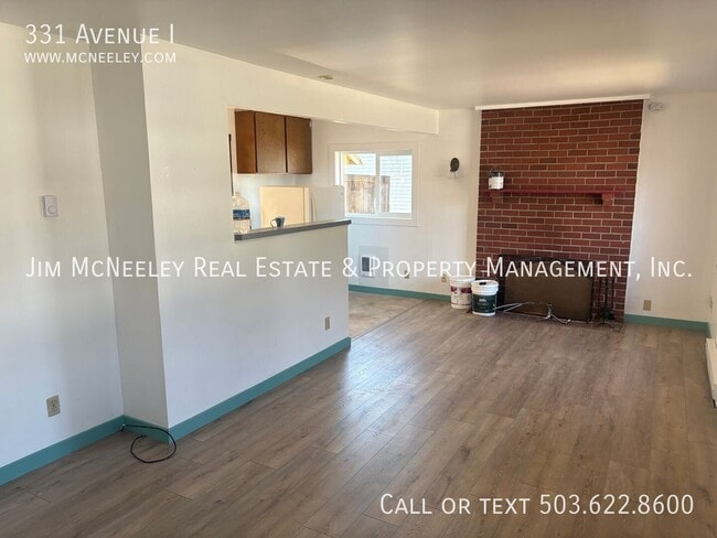 Photo - 331 Avenue I