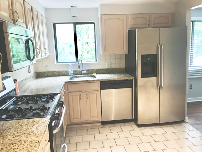 Photo - 140 Shepards Knoll Dr