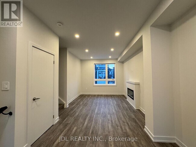 Photo - 12 Robert Gilpin Ln