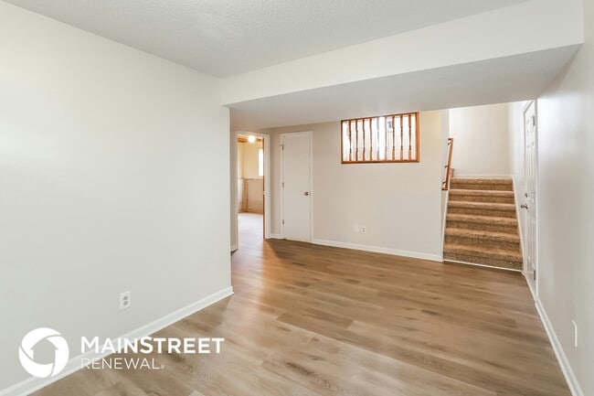 Photo - 912 SW Foxtail Dr