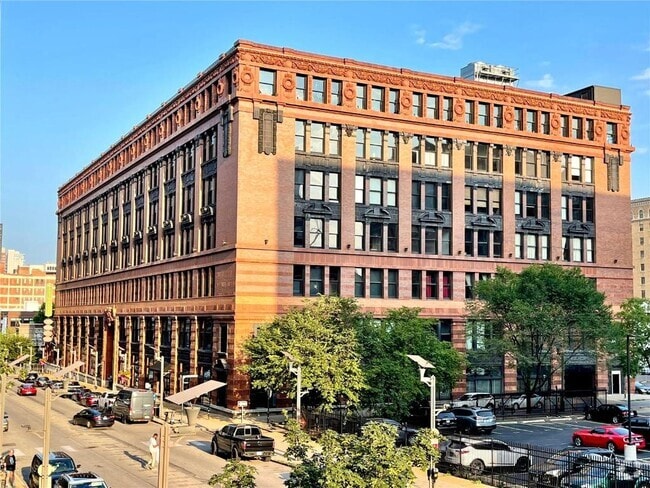 Building Photo - 1520 Washington Ave Unit 222 Rental