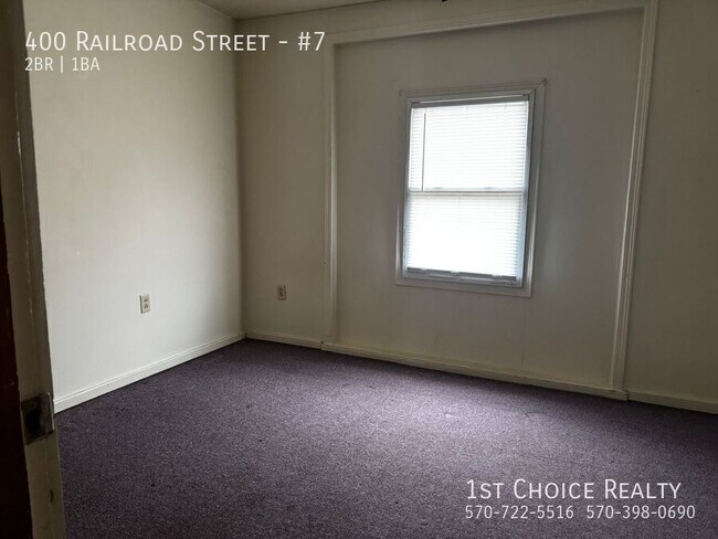 Photo - 400 Railroad St Unit #7