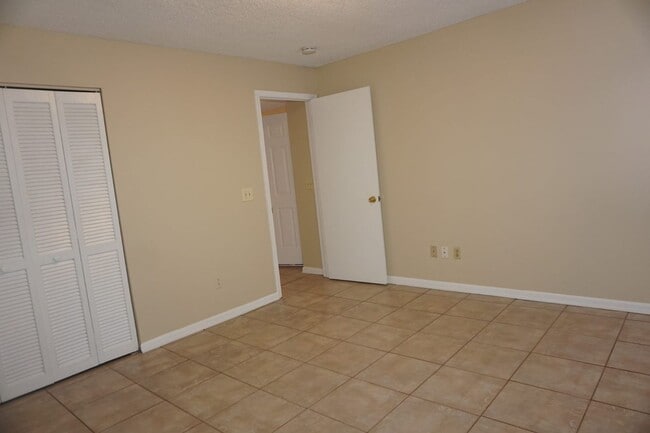 Photo - 3 bedroom townhouse near NAS Jax