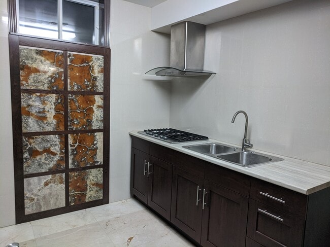 Photo - 3022 Dalehurst Dr