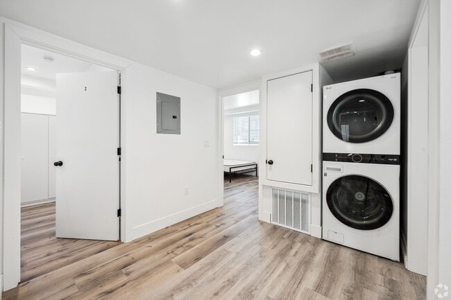 MH 5401 Carlin St