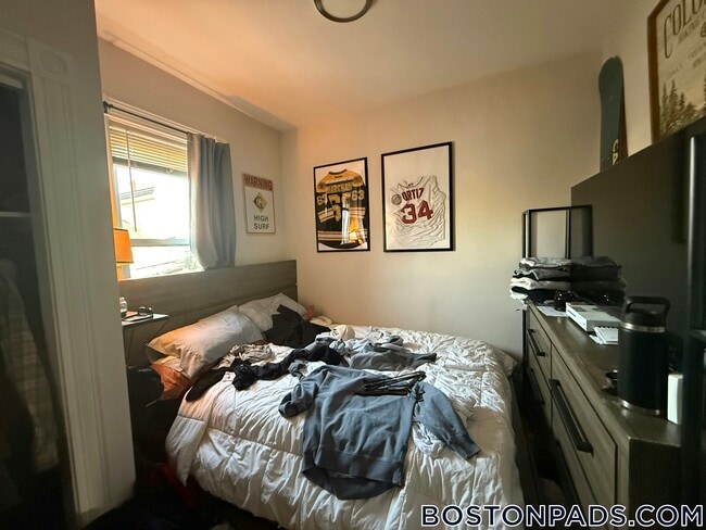 108 Buttonwood St Unidad 2