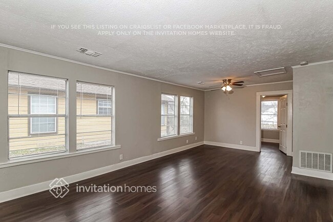 Photo - 401 Marshall St