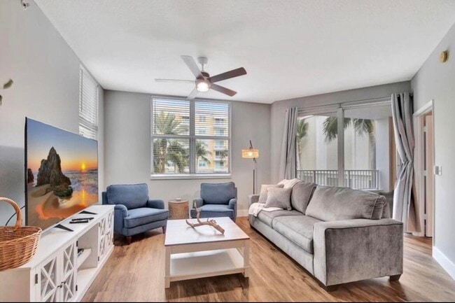 Building Photo - 804 E Windward Way Unit 316