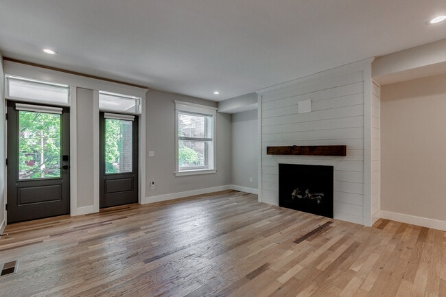 Photo - 4116 Flad Ave