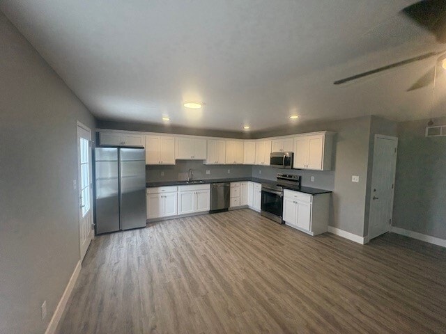Cocina - 235 W Lester St