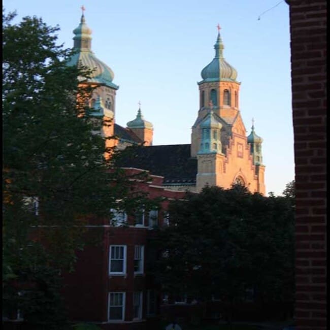 Building Photo - 906 N Oakley Blvd Unit #1