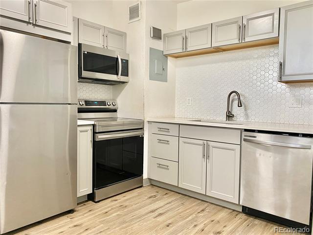 Photo - 1127 Clinton St