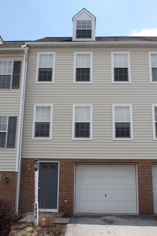 Town Home - Town Home