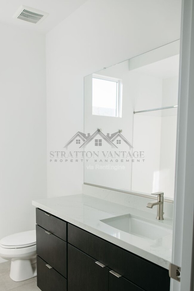 Photo - 10262 E Utah Ave