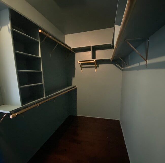 Photo - 4516 Kingsdale Drive