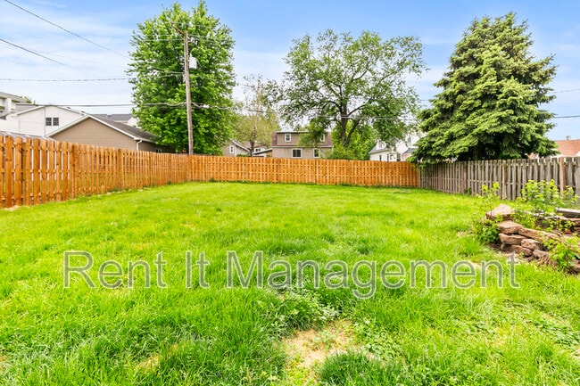 Photo - 4841 Pierce St