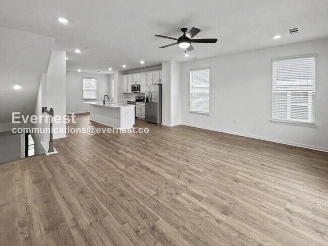 Photo - 456 Blair Rd