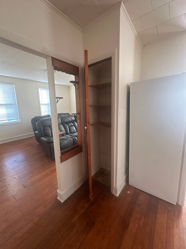 Photo - Harvard St Unit 2
