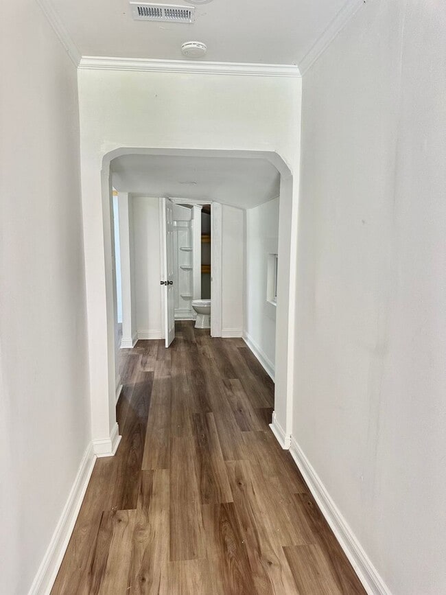 Photo - Recently Renovated 2-Bedroom Home in Hende...