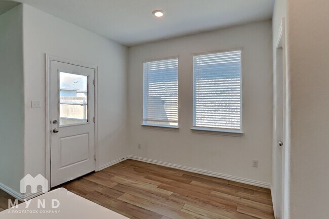 Photo - 2528 Eden Crk Dr