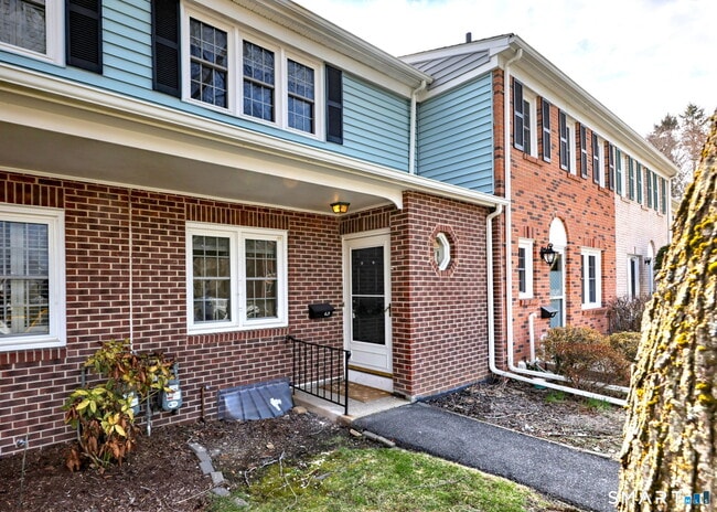 Photo - 65 Salem Walk Unit 65