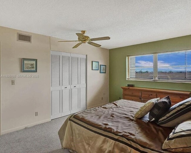 Photo - 4047 NW 16th St Unit 403