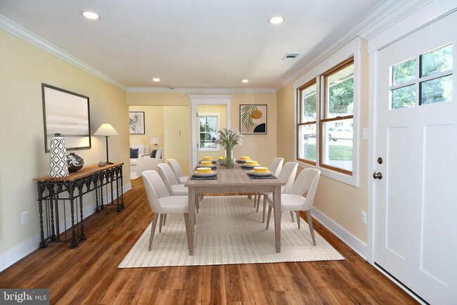 Photo - 5523 Halwis St