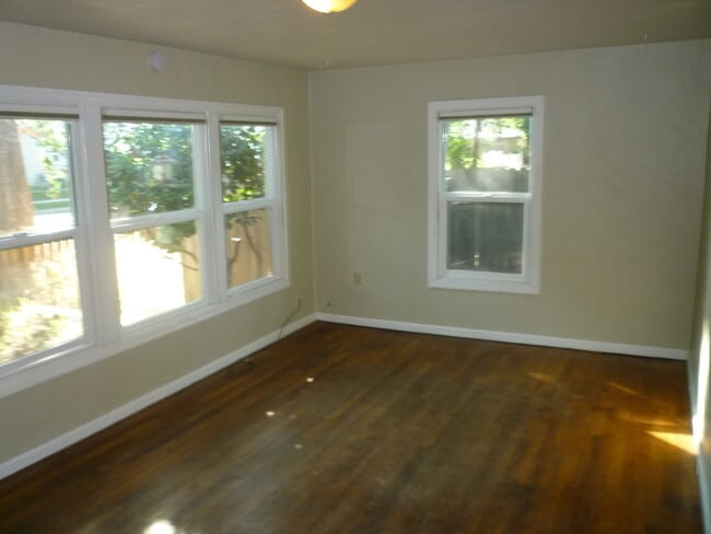Photo - Cute 2 Bed 2 Bath!