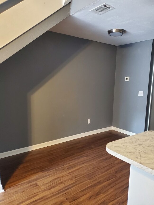 Photo - Dual Suite Comfort: 2BR/2BA Townhouse with Washer/Dryer Included