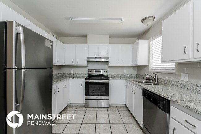 Photo - 2252 S Mountain Ave