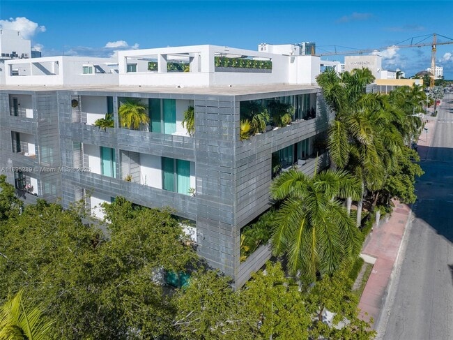 Building Photo - 1700 Meridian Ave Unit 402