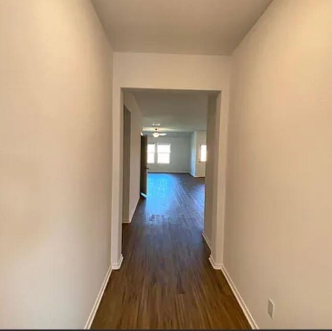 Photo - 212 Montego St