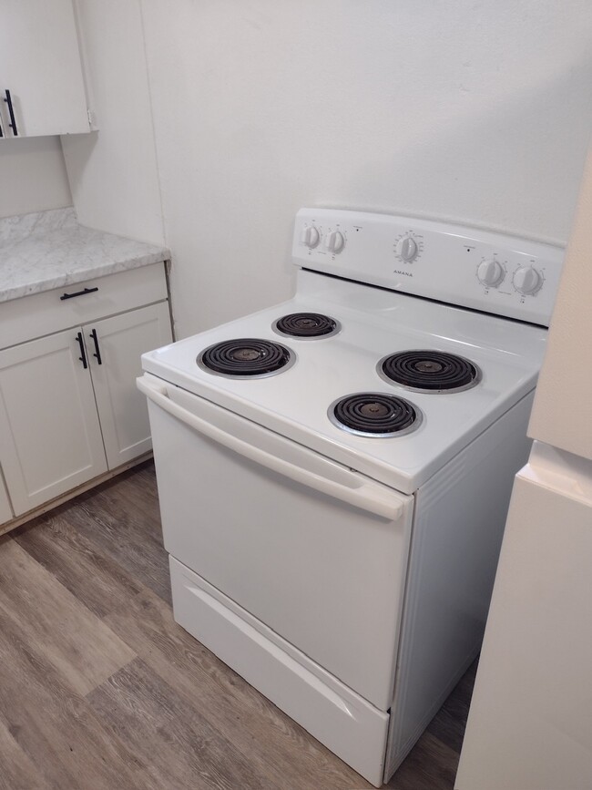 Photo - 248 E Osbourne St Unit Basement#8