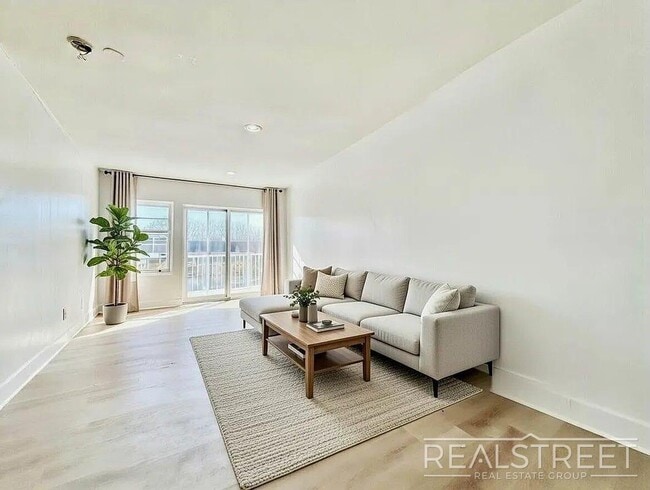 Photo - Decatur Street Unit 3