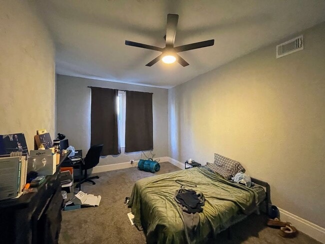 Photo - 3227 Dawson St Unidad 2