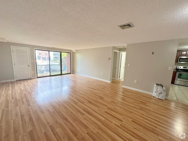 Building Photo - 30 Revere Beach Pky Unit 112 Rental