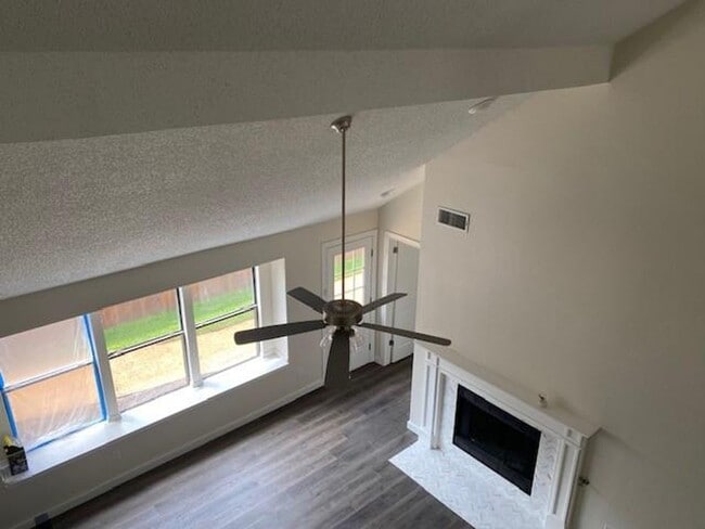 Photo - LOVELY 2 STORY IN GRAPEVINE! NOT EVEN 5 MI...