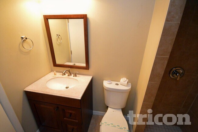 Photo - 7707 Silver Oak Ln