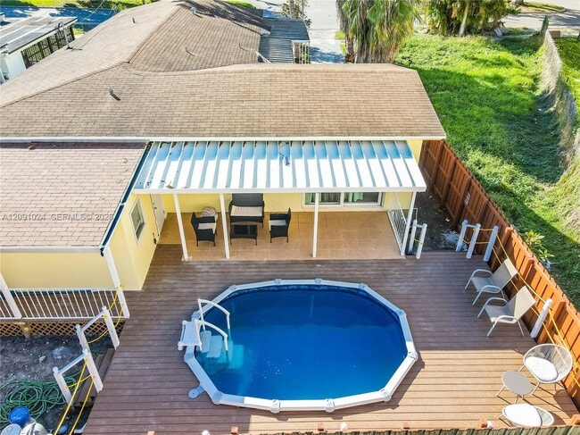 1021 NW 23rd Ave Unit 1023