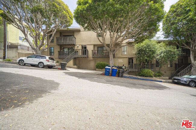 Photo - 302 Ashland Ave Unit 101