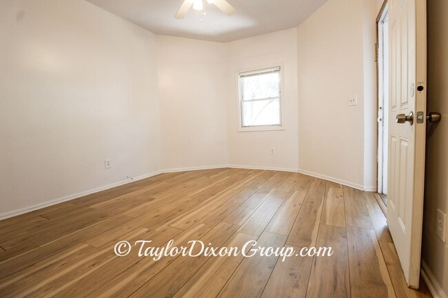 Photo - 4339 S Hermitage Ave Unit 2F