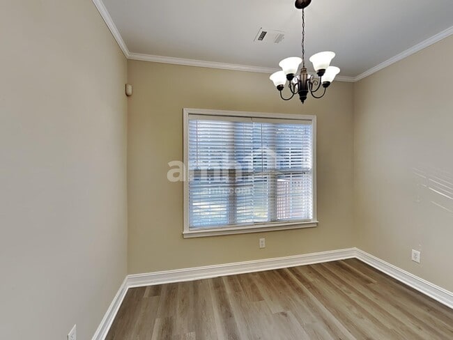 Photo - 153 Brookhaven Ln