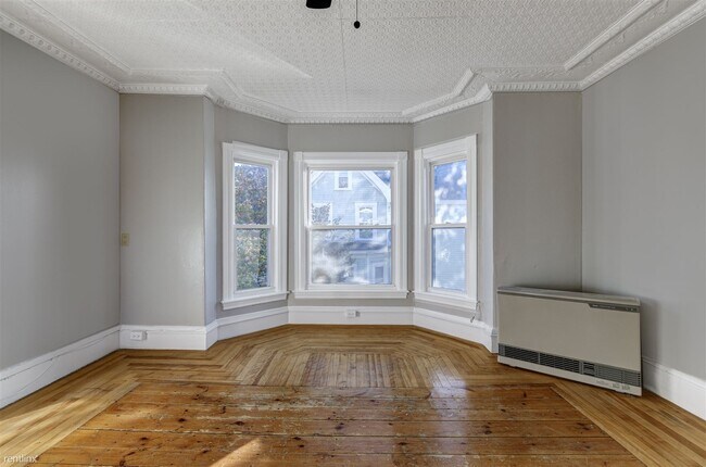 Photo - 3 br, 1 bath Triplex - 190 Blodget Street 2