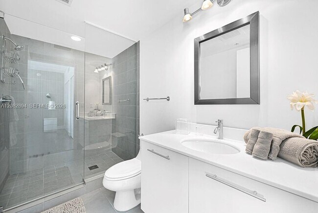 Photo - 92 SW 3rd St Unit 4806