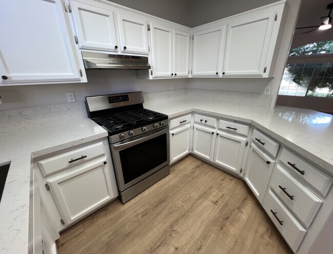 Photo - 10821 Tivoli Ct