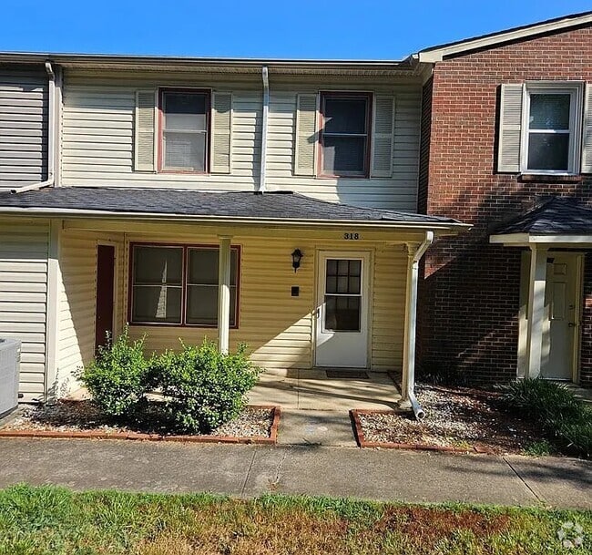 Building Photo - 318 Seminole Trail Rental
