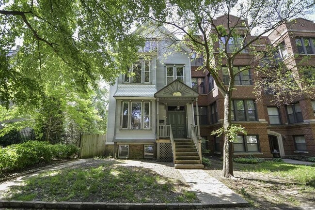 Photo - 1437 W Warner Ave Unit J05P