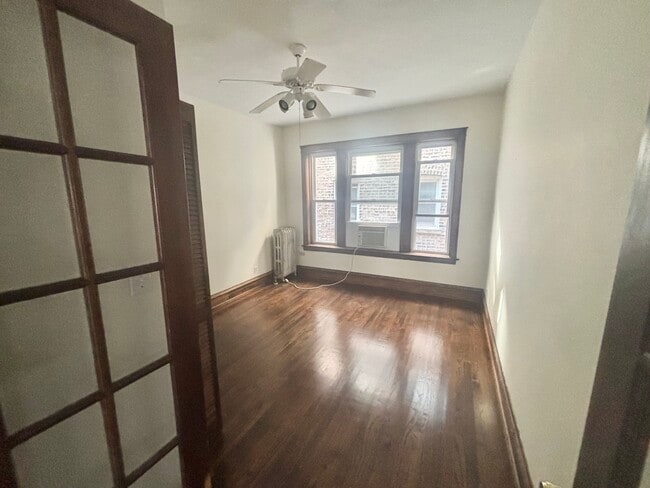Photo - 4866 N Ashland Ave Unit 2E